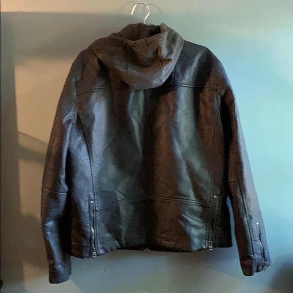 Levi’s leather jacket - Picture 2 of 2